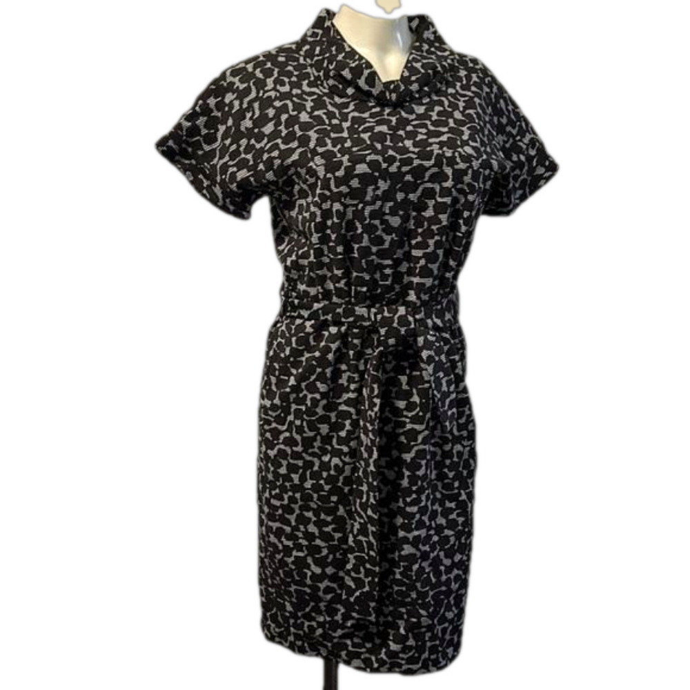 𝅺HUGO BOSS short Sleeve / belted Rayon Blend/Shift Dress M /L